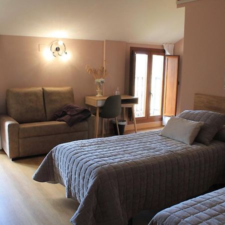 Apartamentos Turisticos Escorraladas Бальтанас Экстерьер фото